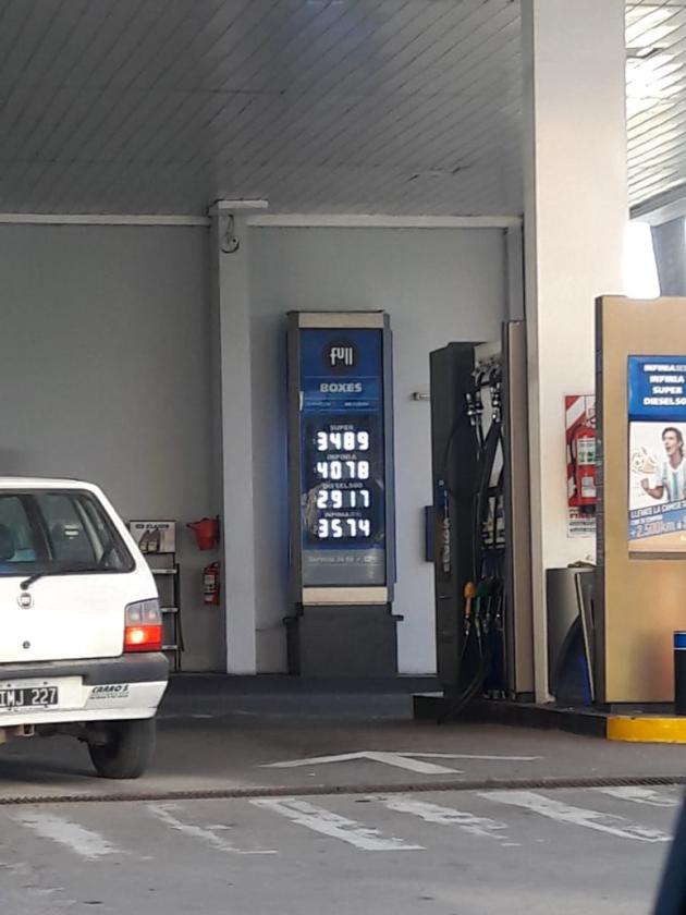 Ya rige el nuevo aumento del combustible en las estaciones YPF de